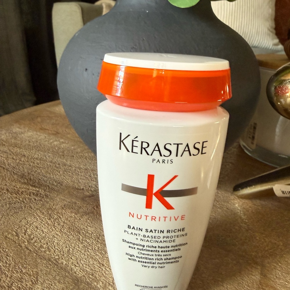 Kérastase Nutritive Shampoo - White and Orange